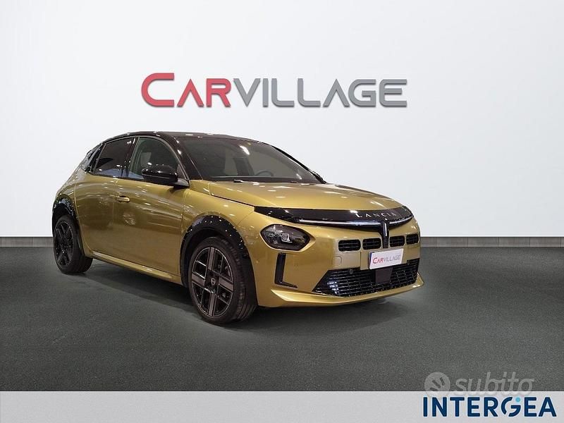 Usata Lancia Ypsilon 100 CV (73 kW) 2024 Giallo Utilitaria