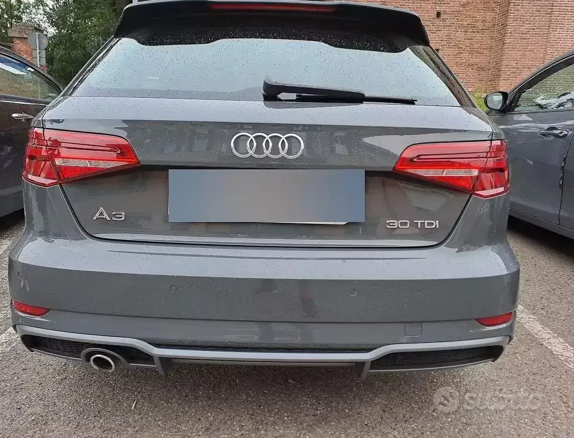 Usata Audi A3 116 CV (85 kW) 2019 Grigio Berlina