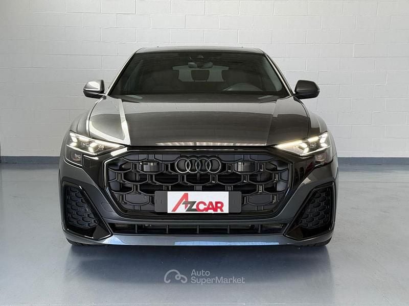Nuova Audi Q8 S-Line 286 CV (210 kW) 2026 Grigio daytona SUV