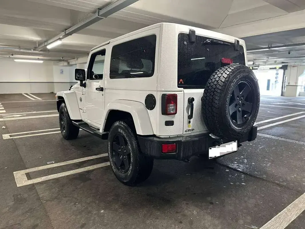 Usata Jeep Wrangler Sahara 200 CV (147 kW) 2012 Bianco SUV