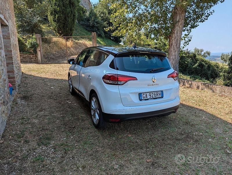 Usata Renault Scénic IV 120 CV (88 kW) 2020 Bianco Monovolume