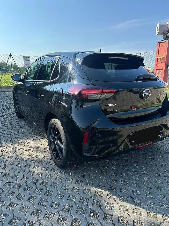 Usata Opel Corsa GS Line 101 CV (74 kW) 2023 Utilitaria