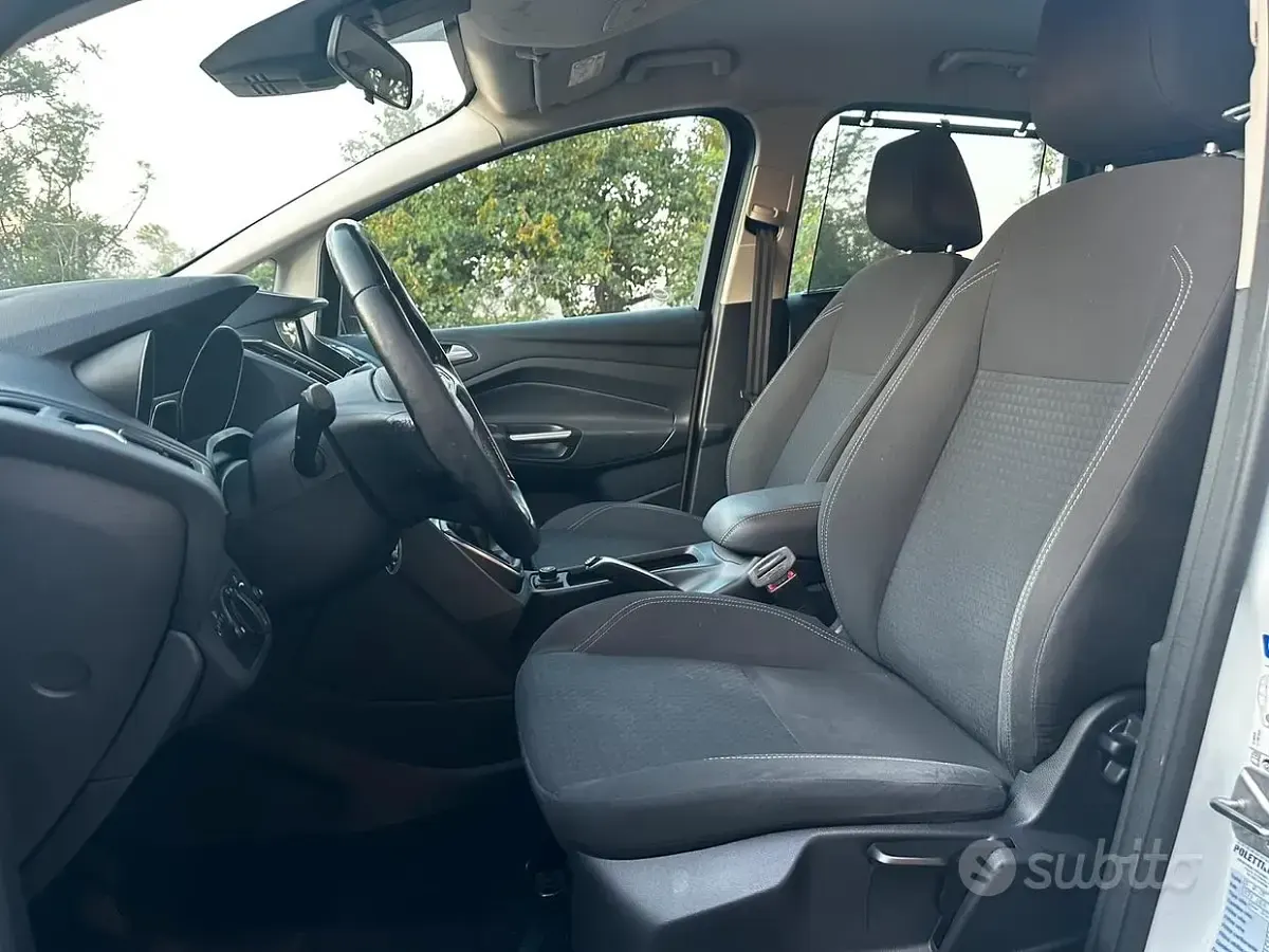 Usata Ford C-MAX 105 CV (77 kW) 2018 Bianco Monovolume