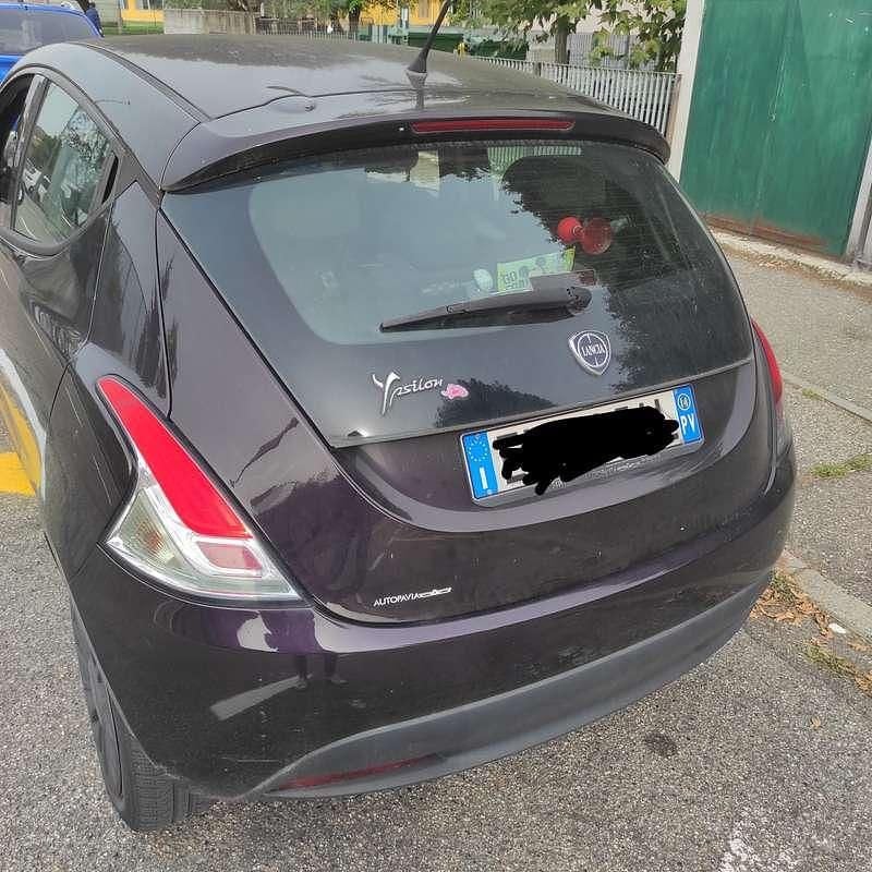 Usata Lancia Ypsilon S 69 CV (50 kW) 2014 Lilla Utilitaria