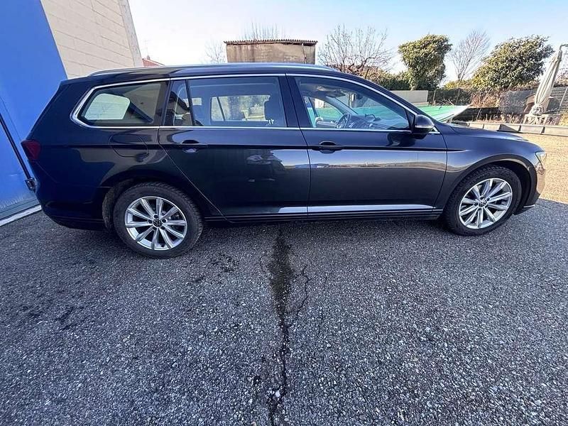Begagnad VW Passat Business 122 HK (89 kW) 2021 Svart Kombi