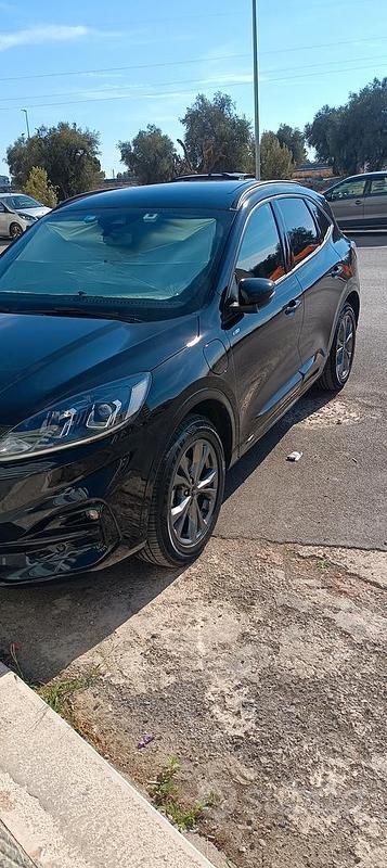 Usata Ford Kuga 152 CV (111 kW) 2023 Nero SUV