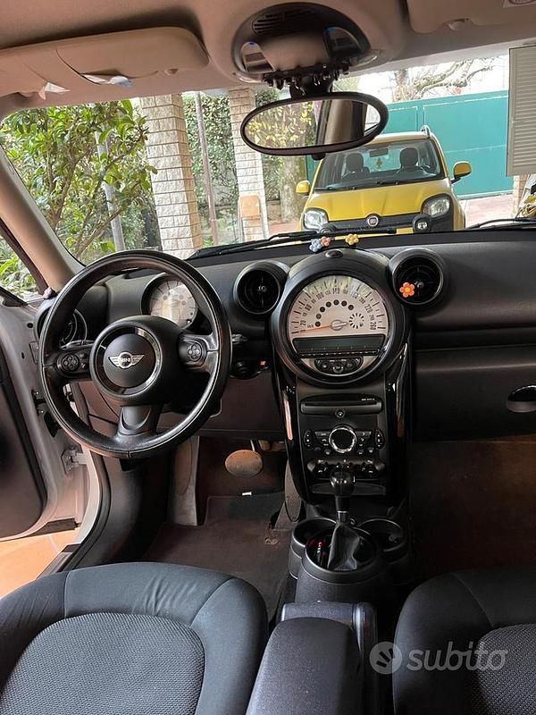 Usata Mini Countryman 111 CV (81 kW) 2013 Bianco SUV