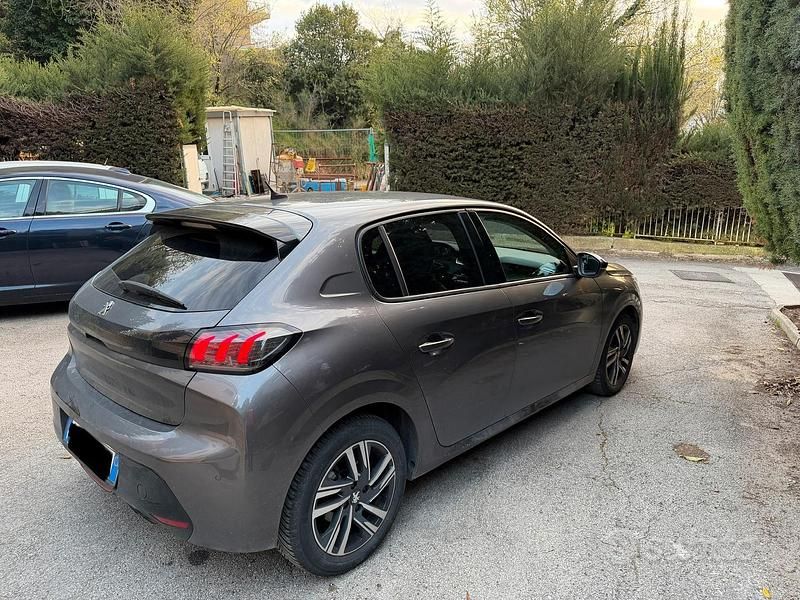 Usata Peugeot 208 S 101 CV (74 kW) 2022 Grigio Utilitaria