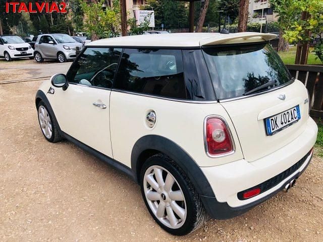 Bianco Usata 2007 Mini Cooper S Salt Due volumi | 6350 € (Buon prezzo) - Immagine 1/4