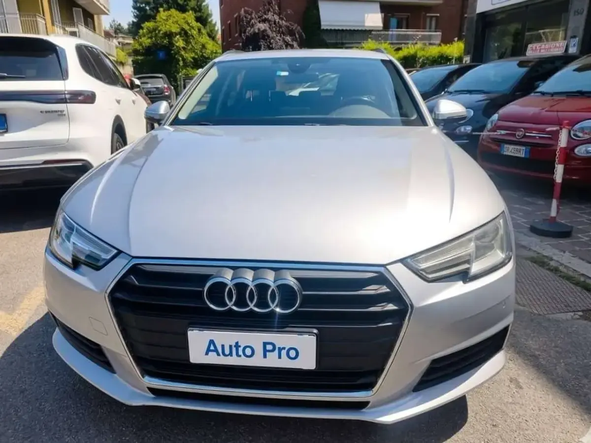 Usata Audi A4 Ambiente 150 CV (110 kW) 2017 Grigio Station wagon