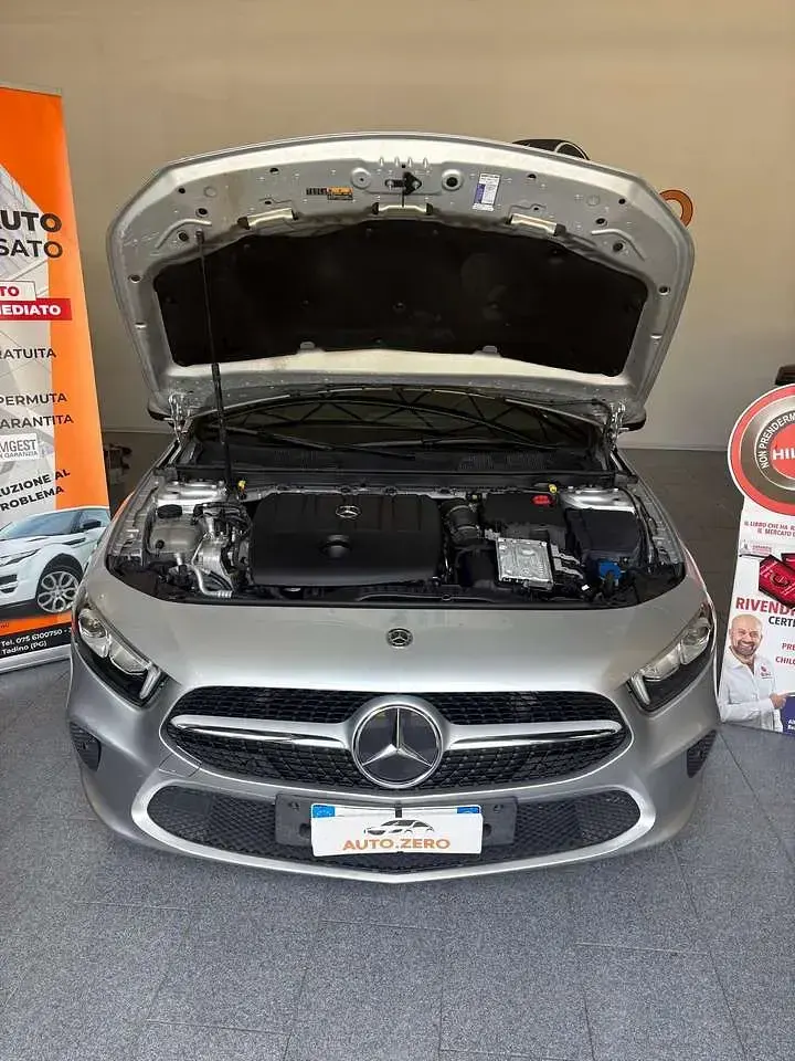 Usata Mercedes A180 Executive 116 CV (85 kW) 2018 Argento Berlina