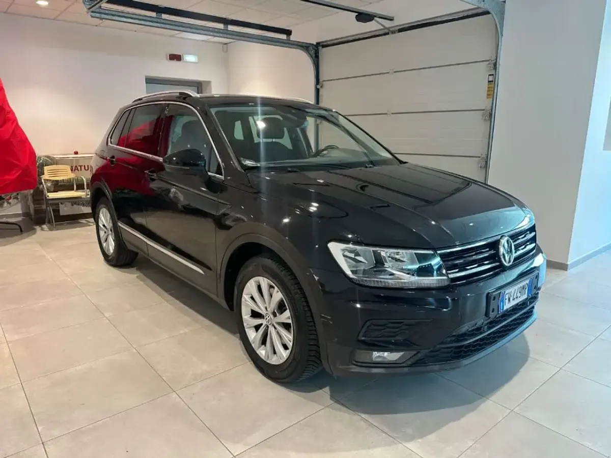 Usata VW Tiguan 131 CV (96 kW) 2019 Nero SUV