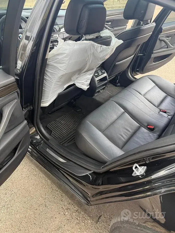 Usata BMW 525 Comfort Edition 218 CV (160 kW) 2014 Nero Berlina