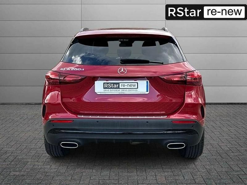 Usata Mercedes GLA200 Advanced Plus 150 CV (110 kW) 2025 Rosso metallizzato SUV
