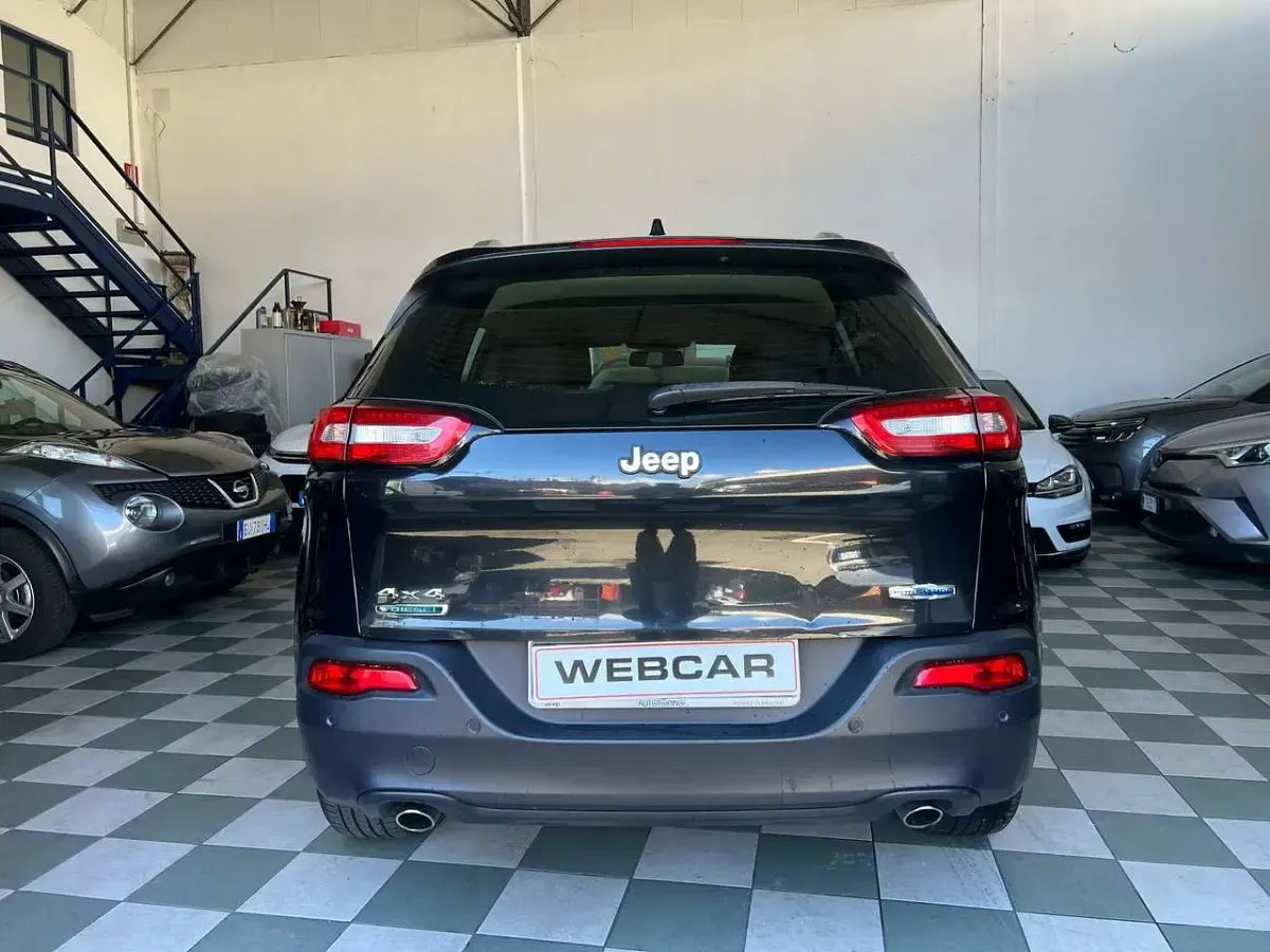 Second-hand Jeep Cherokee Longitude 170 CP (125 kW) 2014 Negru SUV