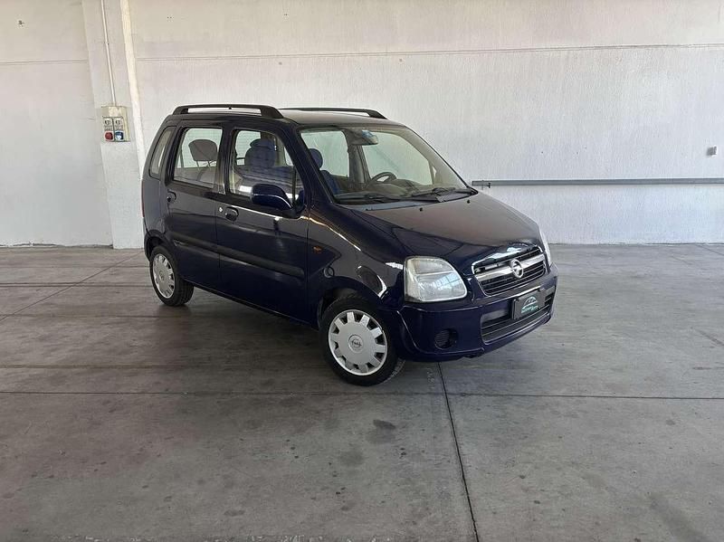 Blu/azzurro Usata 2005 Opel Agila Edition Due volumi | 2500 € (Buon prezzo) - Immagine 1/4