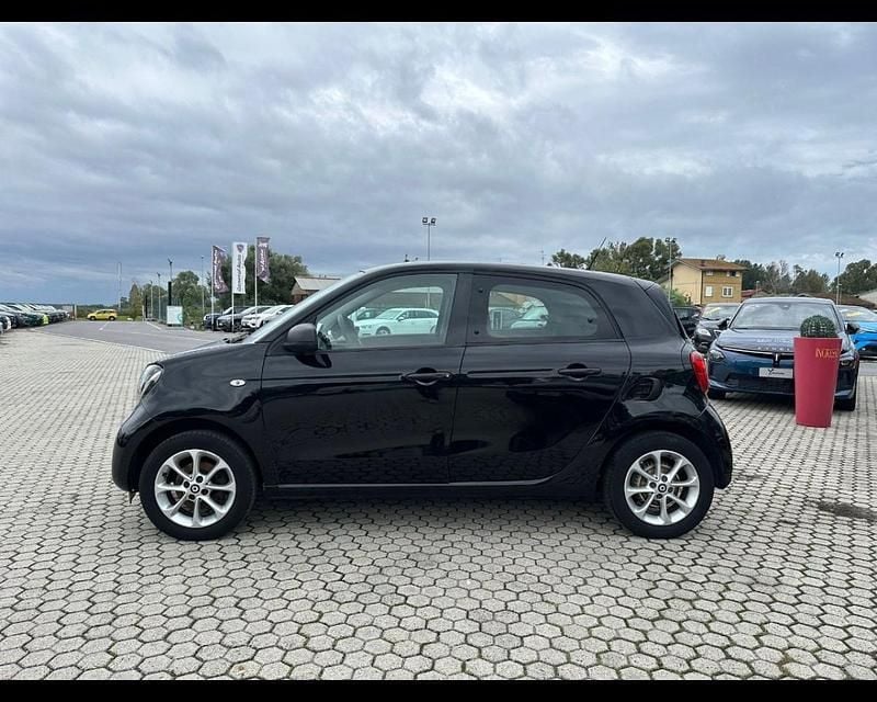 Usata Smart ForFour 71 CV (52 kW) 2017 Nero Utilitaria
