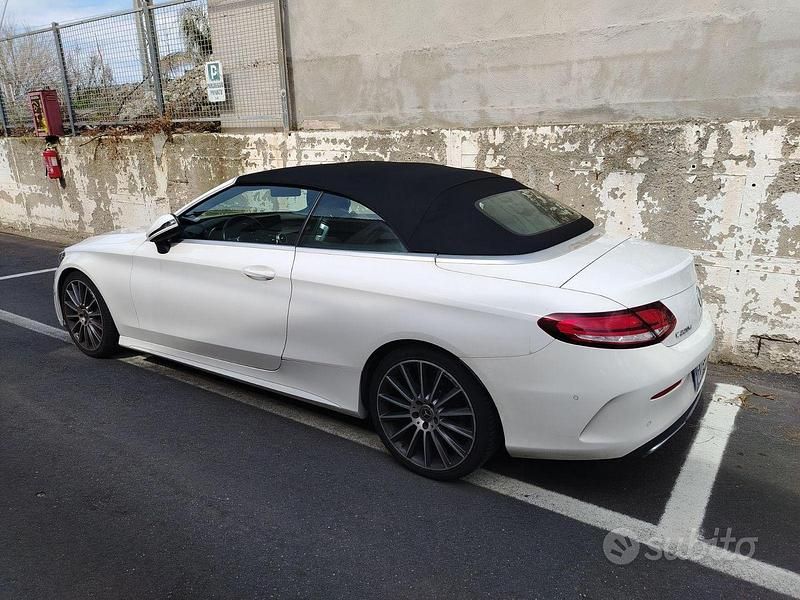 Usata Mercedes C220 AMG 2019 Bianco Cabrio