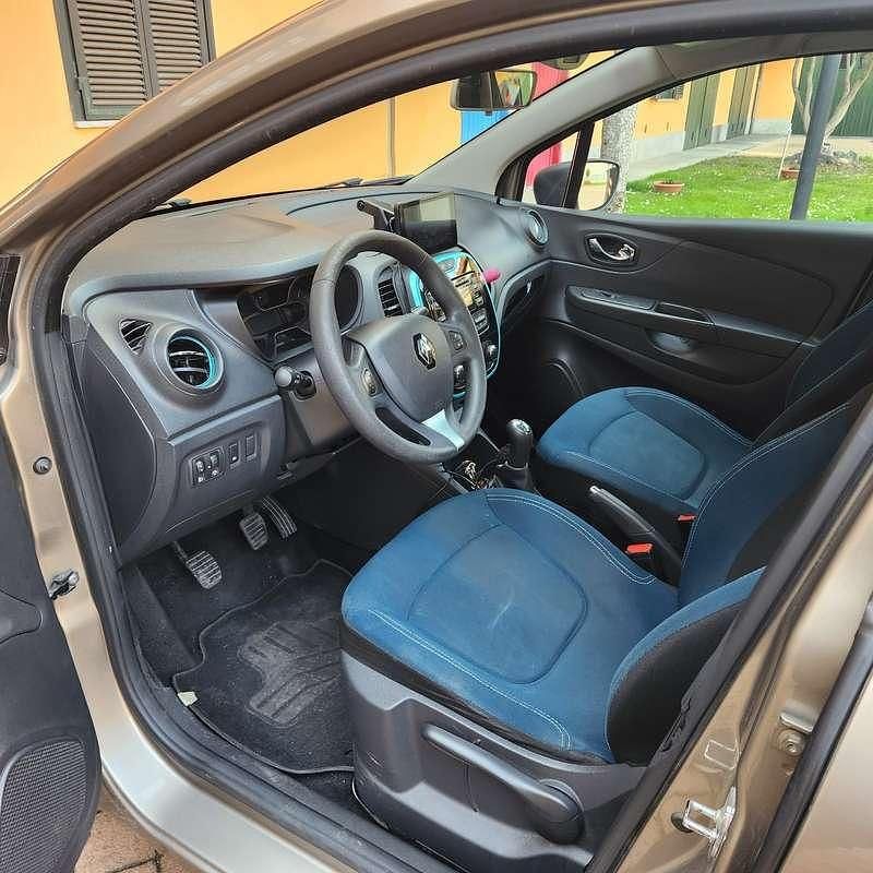 Usata Renault Captur Life 90 CV (66 kW) 2016 SUV