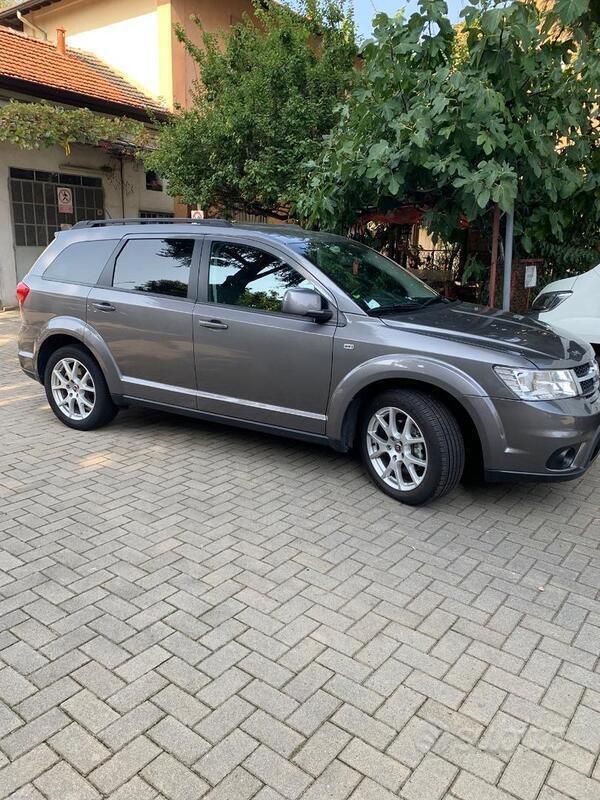 Usata Fiat Freemont Urban 170 CV (125 kW) 2013 Grigio SUV