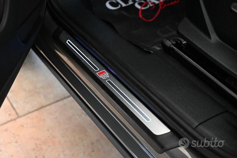 Begagnad Audi Q3 S-Line 150 HK (110 kW) 2021 Grå SUV