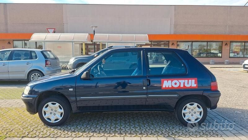 Usata Peugeot 106 2002 Blu Utilitaria