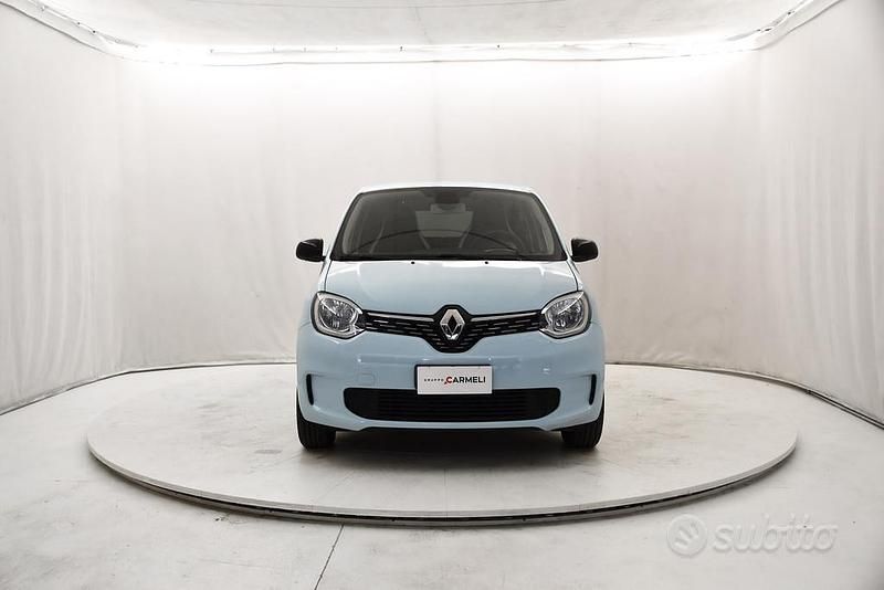 Usata Renault Twingo Techno 60 kW (82 CV) 2022 Blu shopping Utilitaria