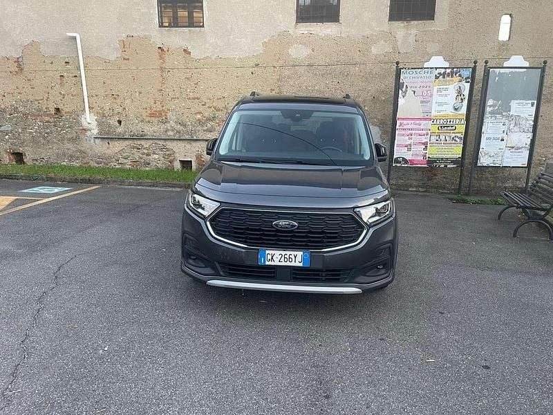 Grigio Usata 2022 VW Caddy Maxi Monovolume | 23.900 € (Buon prezzo) - Immagine 1/4