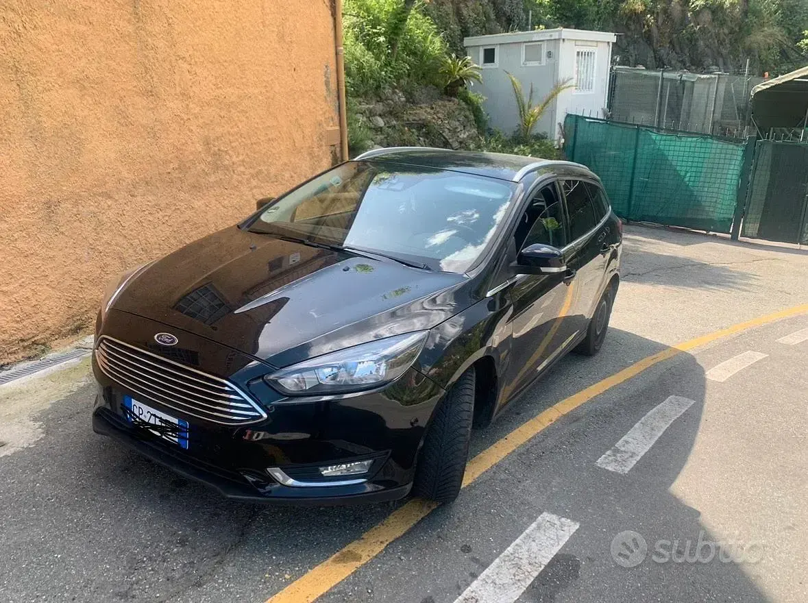 Usata Ford Focus 125 CV (91 kW) 2018 Nero Station wagon