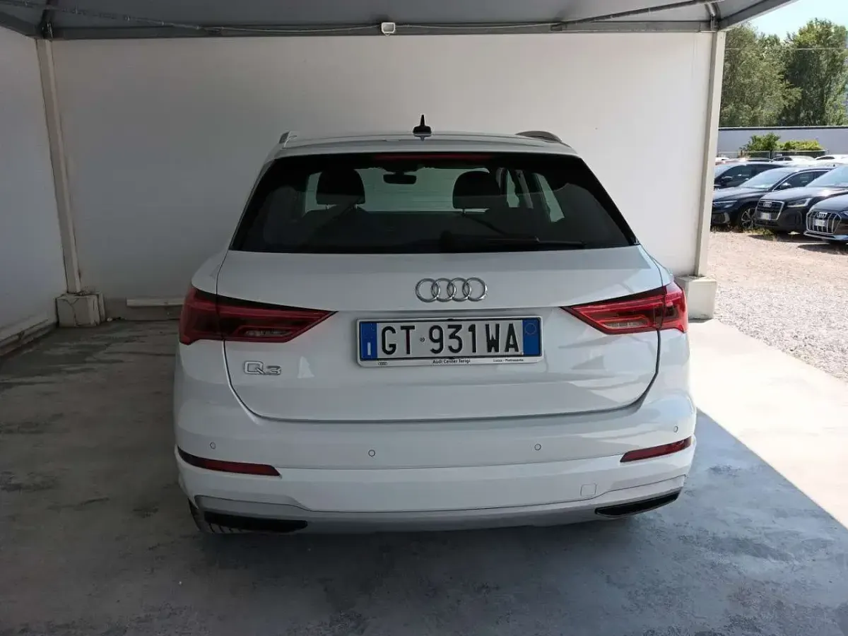 Usata Audi Q3 Advanced 150 CV (110 kW) 2024 Bianco SUV