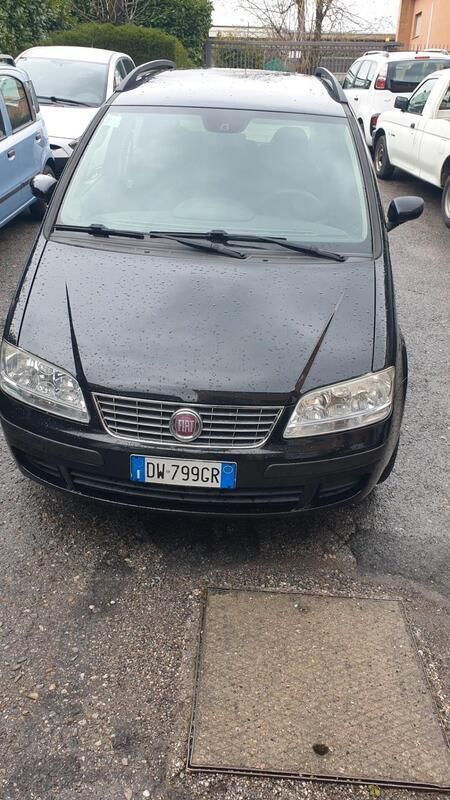 Usata Fiat Idea 77 CV (56 kW) 2009 Nero Monovolume