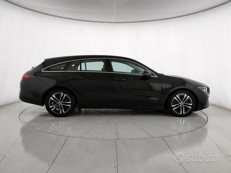 Usata Mercedes CLA180 Shooting Brake Advanced 116 CV (85 kW) 2023 Nero Station wagon