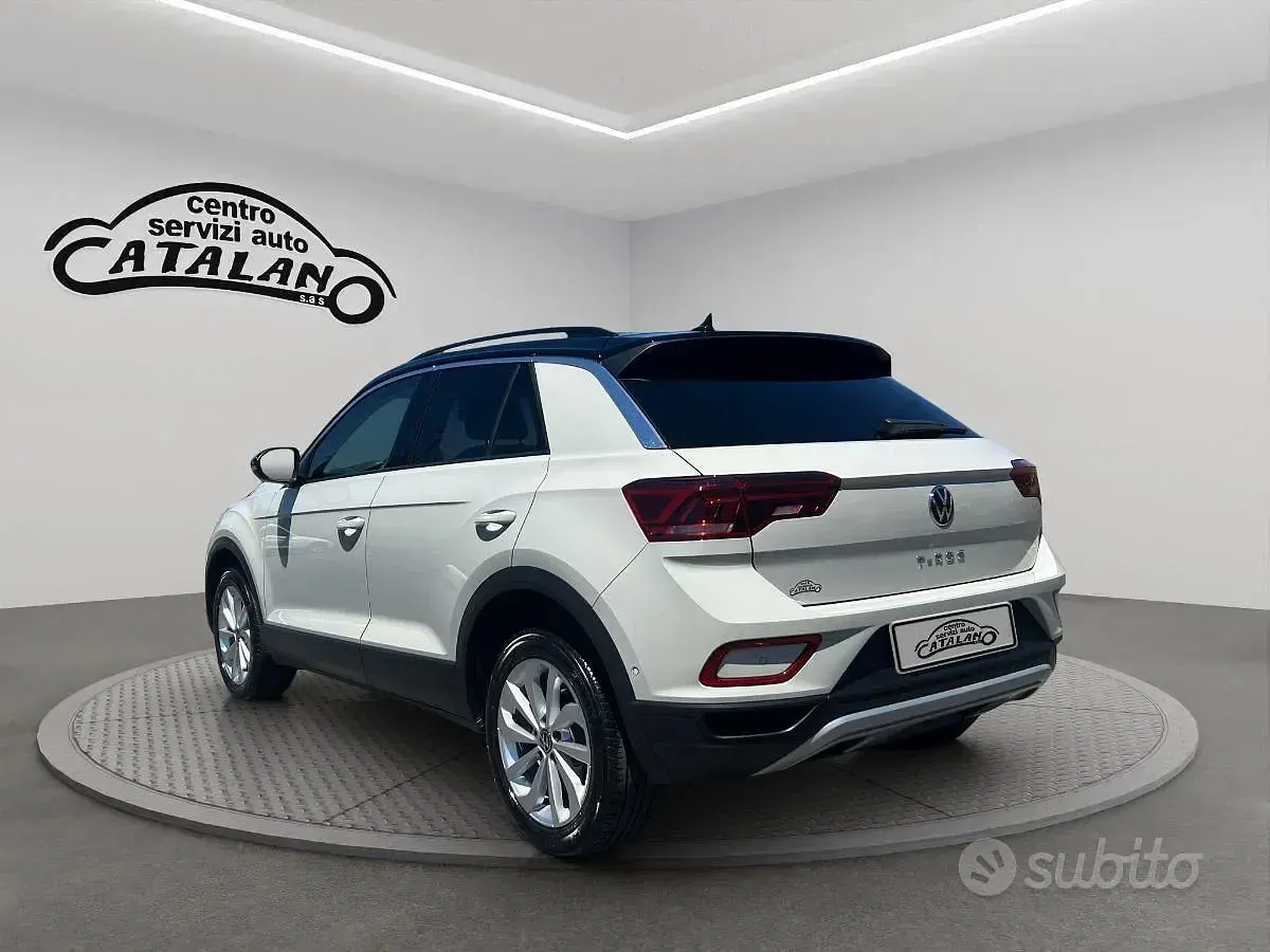 Usata VW T-Roc Edition 150 CV (110 kW) 2024 Beige SUV