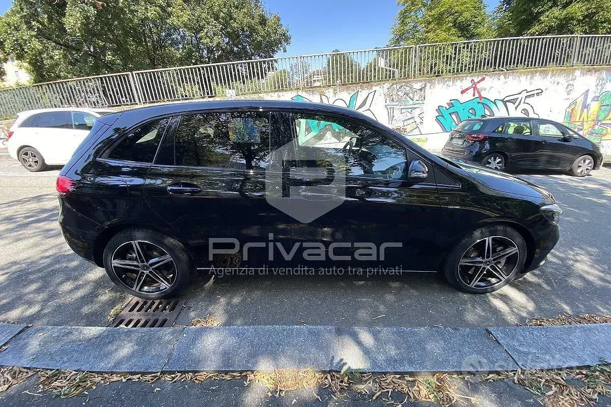 Usata Mercedes B250 160 CV (117 kW) 2021 Nero Utilitaria