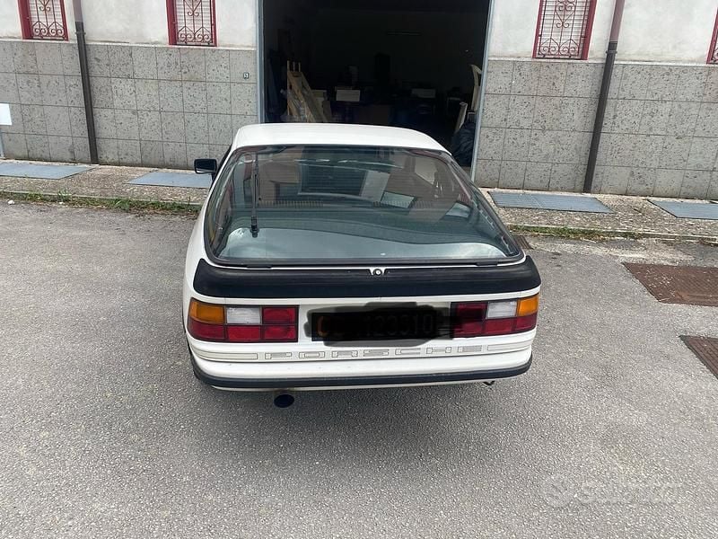 Usata Porsche 924 125 CV (91 kW) 1982 Bianco Coupé