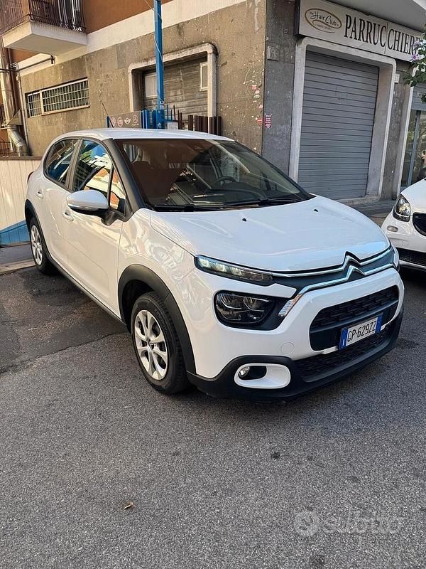 Bianco Usata 2023 Citroën C3 Shine Due volumi | 10.900 € (Ottimo prezzo) - Immagine 1/4