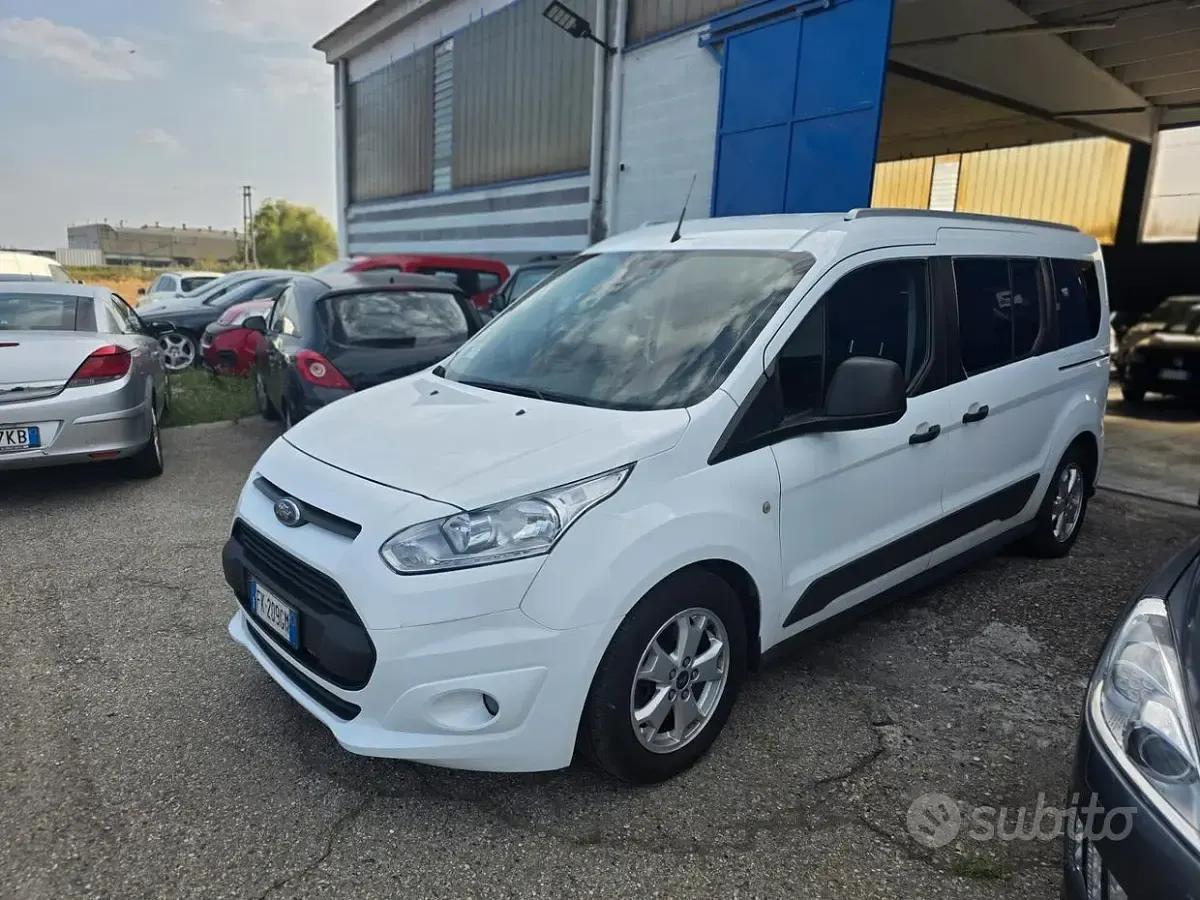 Usata Ford Tourneo Connect Titanium 120 CV (88 kW) 2017 Bianco Monovolume