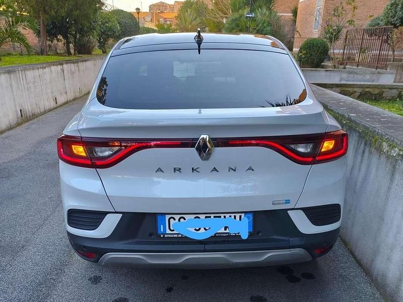 Usata Renault Arkana Intens 143 CV (105 kW) 2021 Bianco SUV