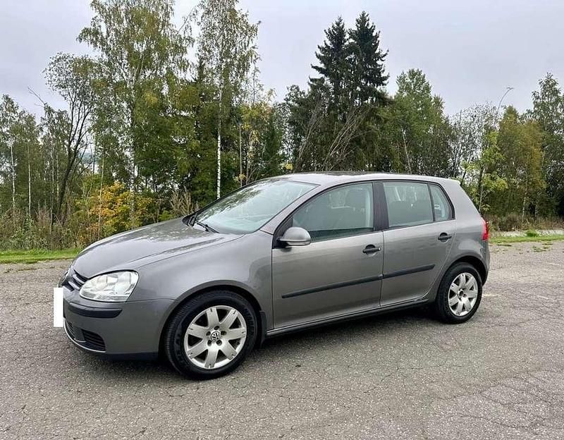 Usata VW Golf IV Trendline 105 CV (77 kW) 2005 Grigio Berlina