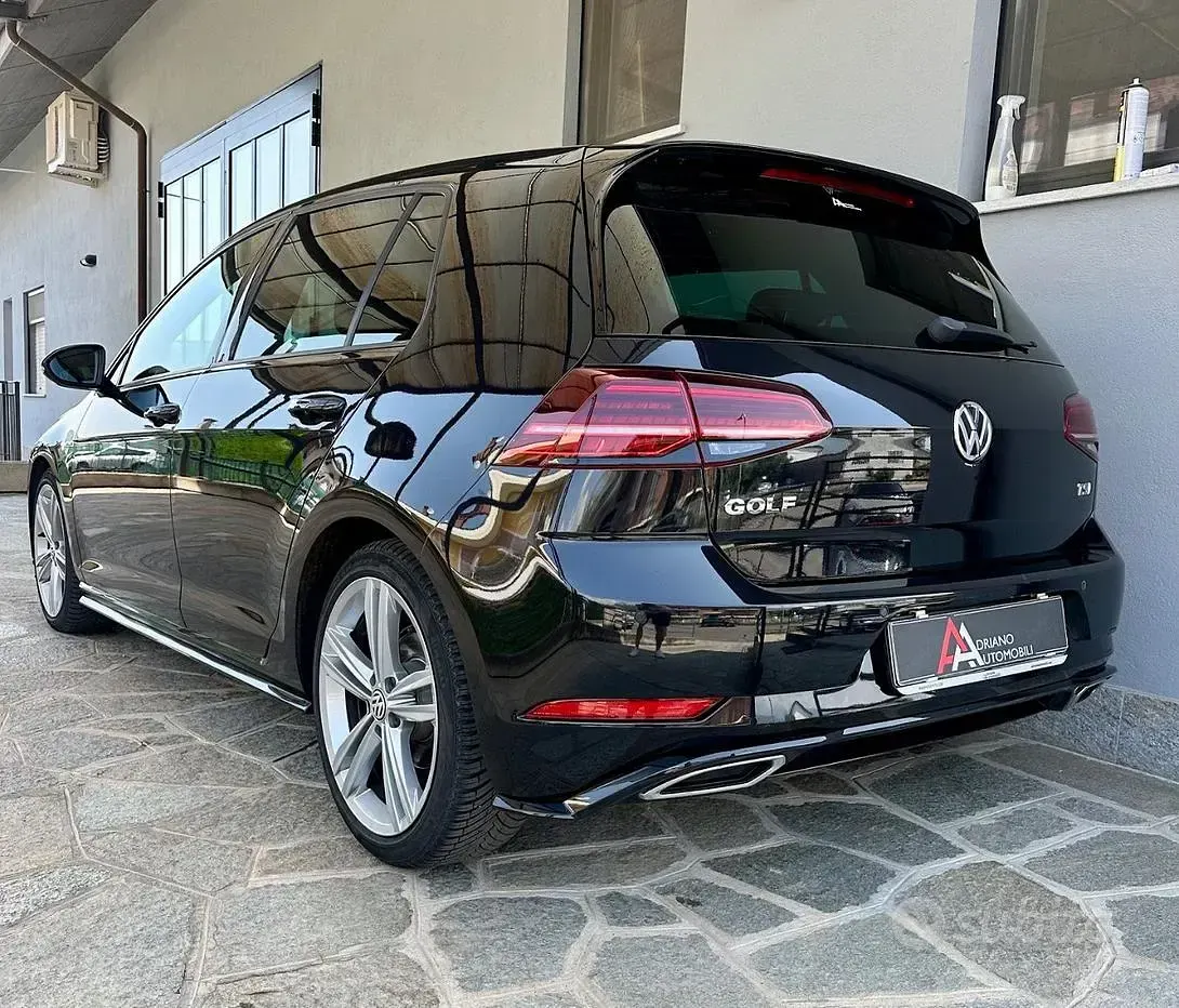 Usata VW Golf VII R-line 150 CV (110 kW) 2020 Nero Berlina