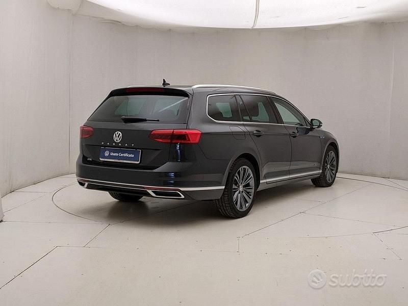 Begagnad VW Passat GT 218 HK (160 kW) 2019 Grå Kombi