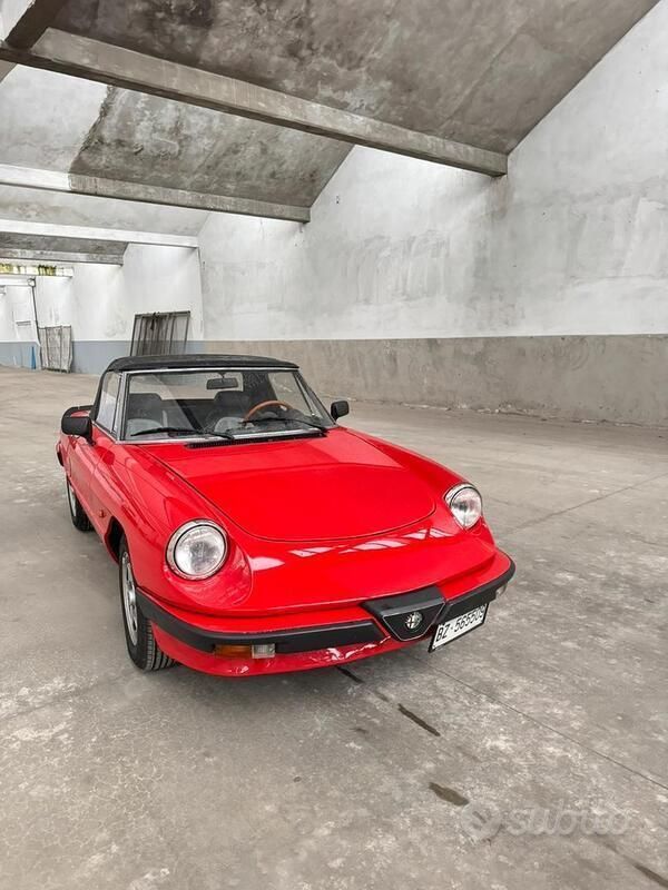Usata 1985 Alfa Romeo Spider Cabrio | 23.000 € - Immagine 1/4
