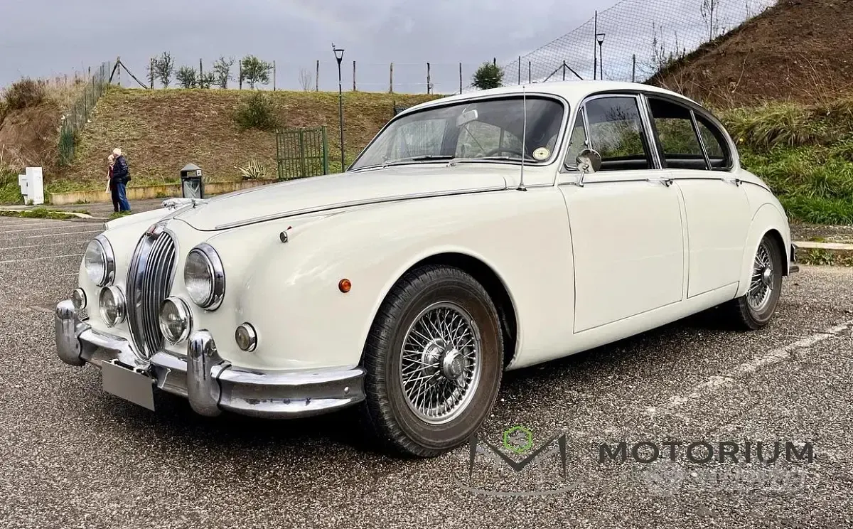 Usado Jaguar MK II 223 HP (164 kW) 1960 Sedan