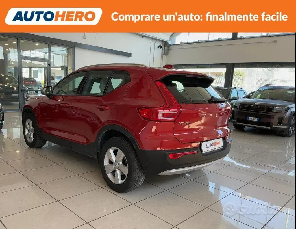 Usata Volvo XC40 Business Edition 150 CV (110 kW) 2020 Rosso SUV