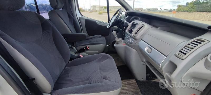 Usata Renault Trafic 115 CV (84 kW) 2007 Monovolume