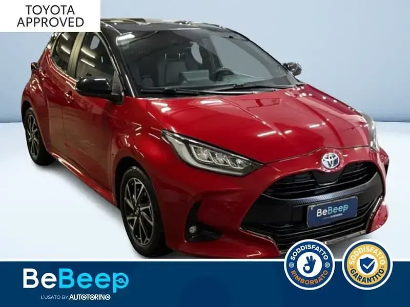 Usata Toyota Yaris Style 92 CV (67 kW) 2022 Rosso metallizzato Utilitaria