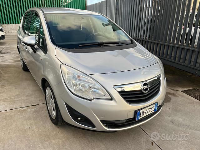 Occasion Opel Meriva Cosmo 120 ch (88 kW) 2012 Gris Monospace