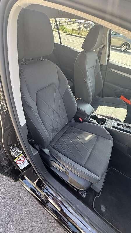 Usata VW Golf VIII Life 131 CV (96 kW) 2023 Berlina