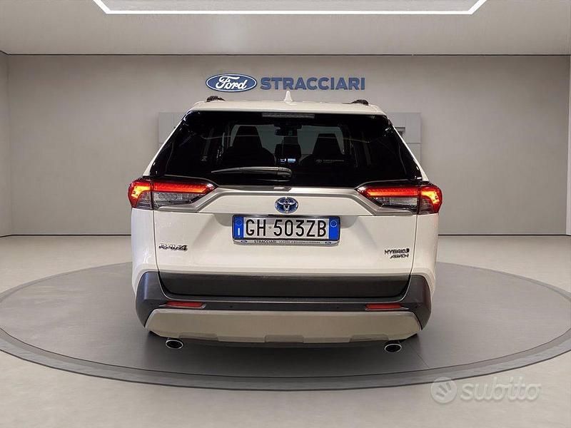 Usata Toyota RAV4 222 CV (163 kW) 2022 Bianco SUV
