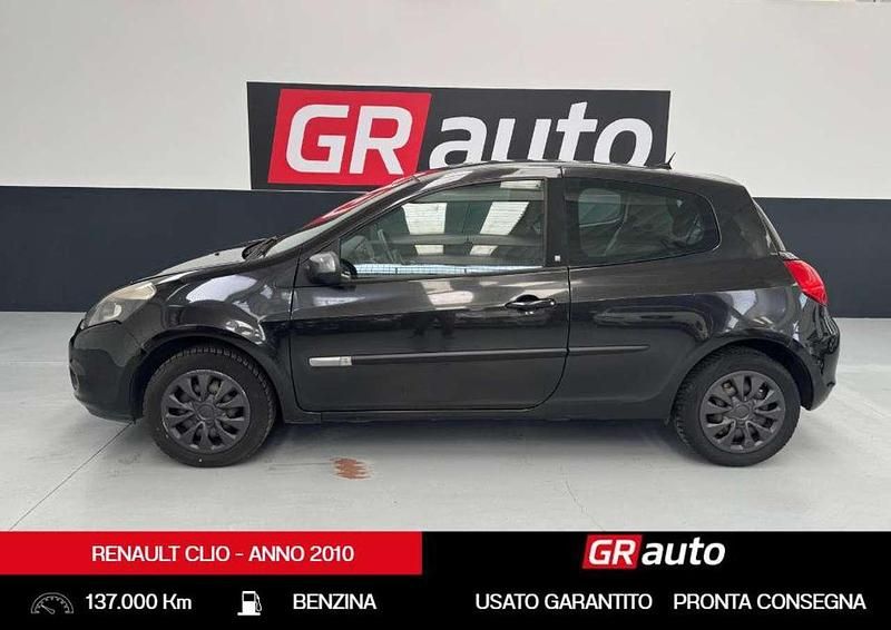 Usata Renault Clio II Luxe 101 CV (74 kW) 2010 Other Utilitaria